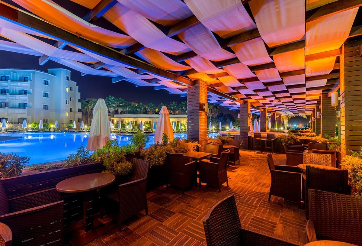 Vuni Palace Luxury Resort & Beach & Casino Kyrenia (Northern Cyprus) Exterior photo