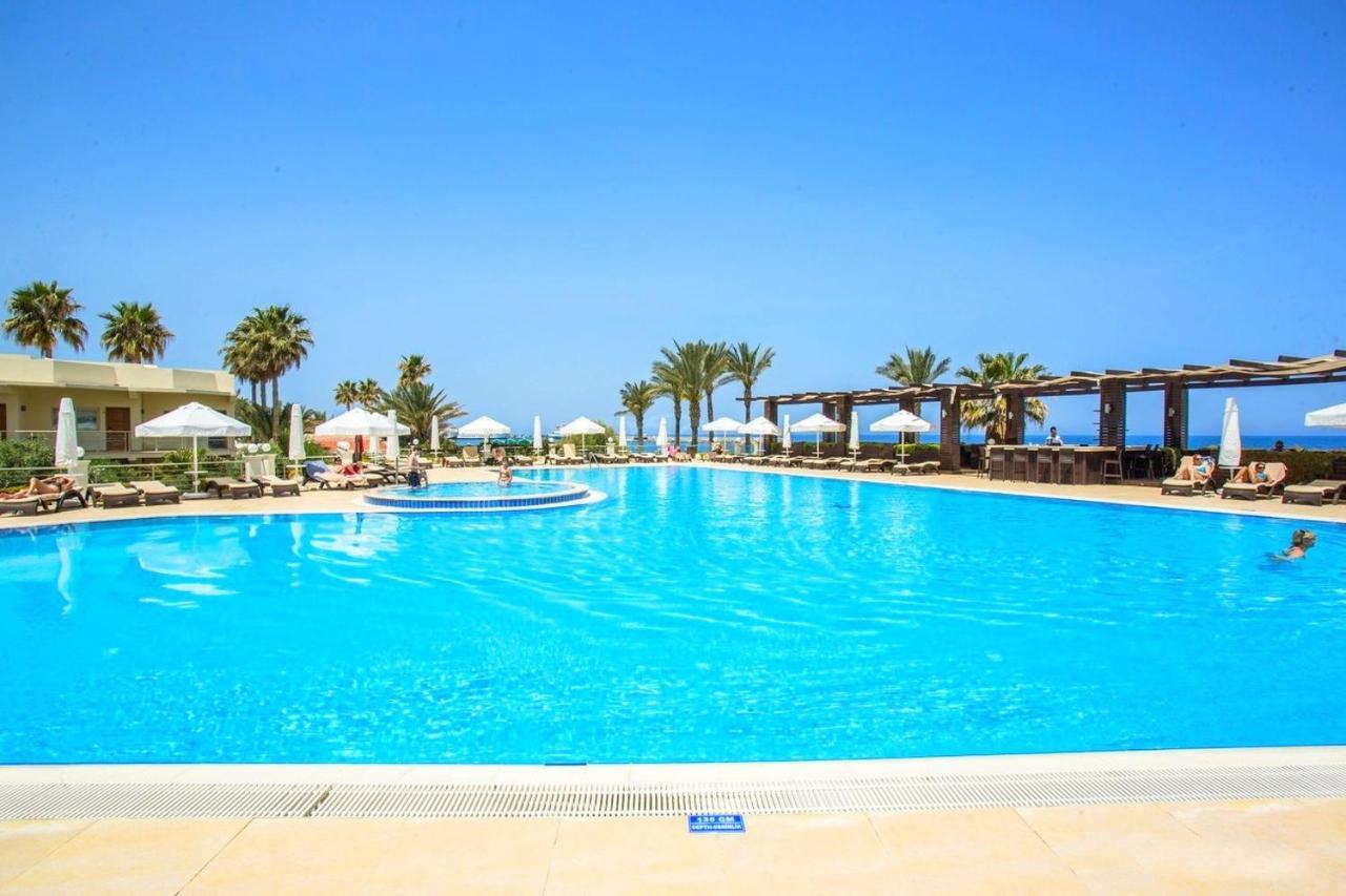 Vuni Palace Luxury Resort & Beach & Casino Kyrenia (Northern Cyprus) Exterior photo