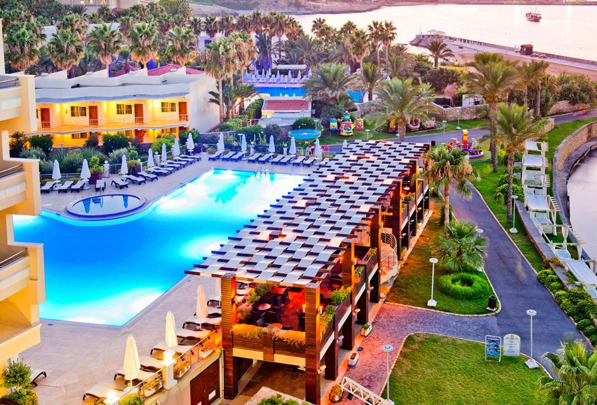 Vuni Palace Luxury Resort & Beach & Casino Kyrenia (Northern Cyprus) Exterior photo