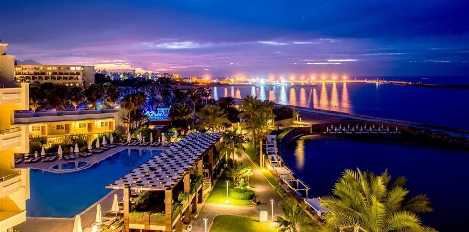 Vuni Palace Luxury Resort & Beach & Casino Kyrenia (Northern Cyprus) Exterior photo