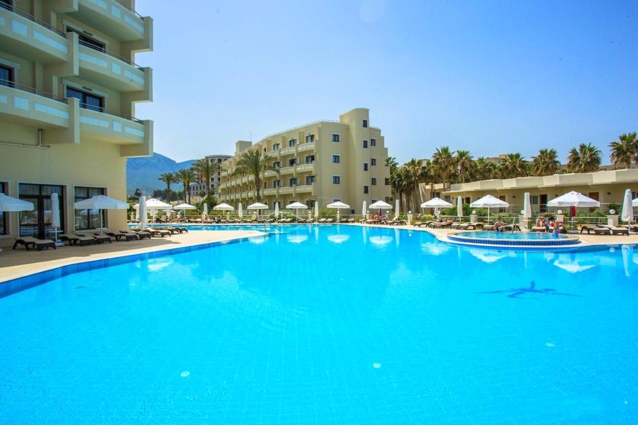Vuni Palace Luxury Resort & Beach & Casino Kyrenia (Northern Cyprus) Exterior photo
